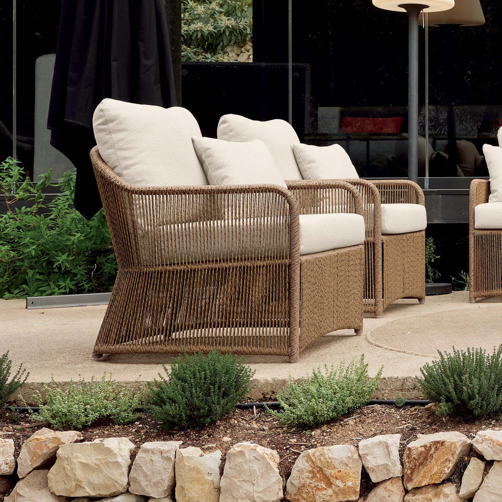 Calixto Outdoor Armchair - Powder-Coated Aluminum Frame - image 2