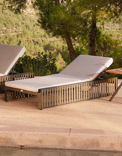 Horizon Chaise Lounger with Sunbrella Cushion for Poolside and Patio